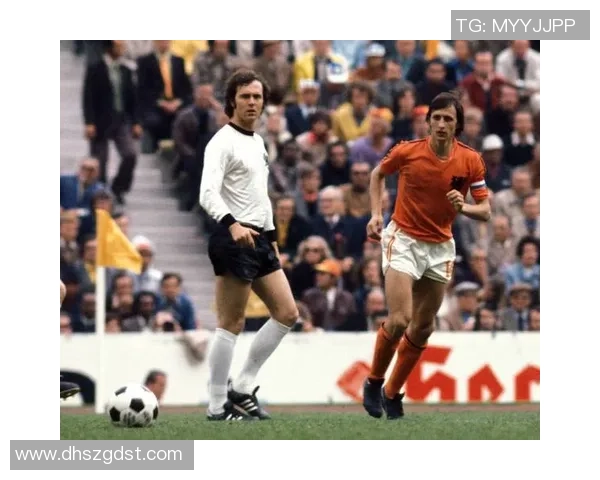 足球历史最伟大球星的崛起与传奇足迹解析